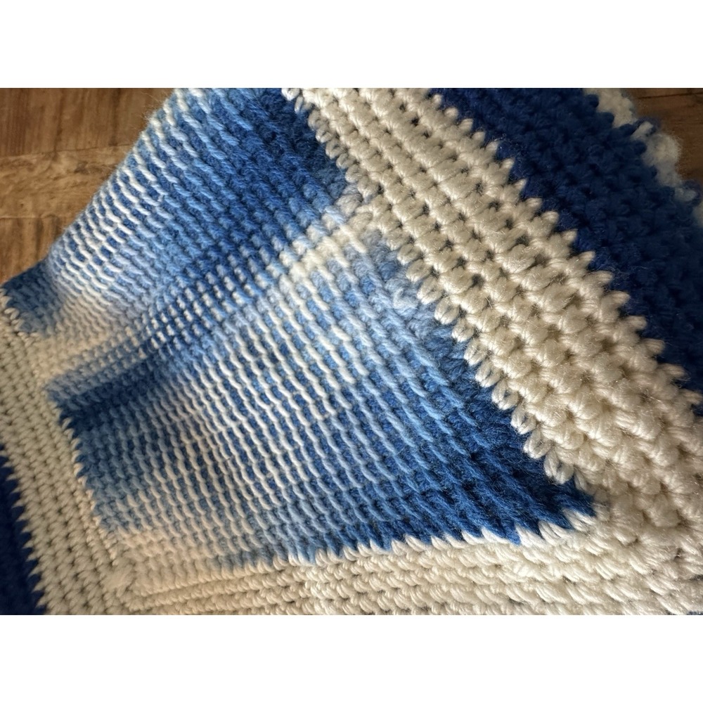 Handmade Crochet Afghan Throw Blue White Artisan Ruffle Shell Border 60 X 72" in - Picture 13 of 13